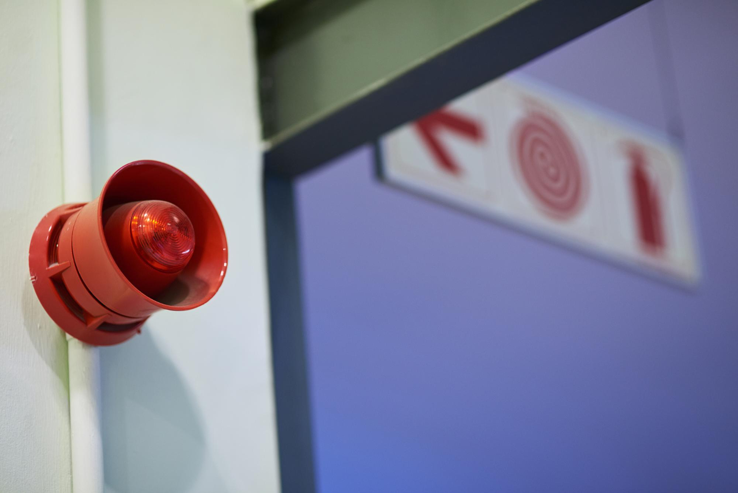 emergency-siren-shot-siren-speaker-wall (1)